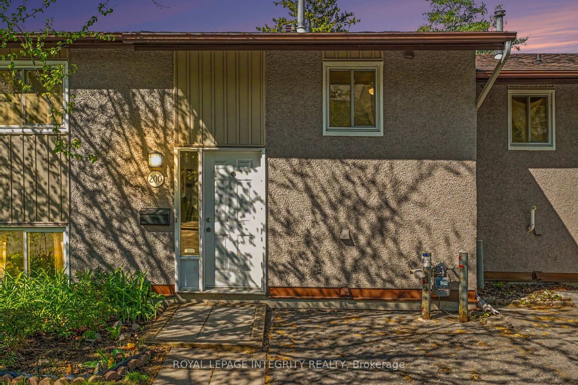 200 Woodfield Drive Unit 106, Tanglewood - Grenfell Glen - Pineglen