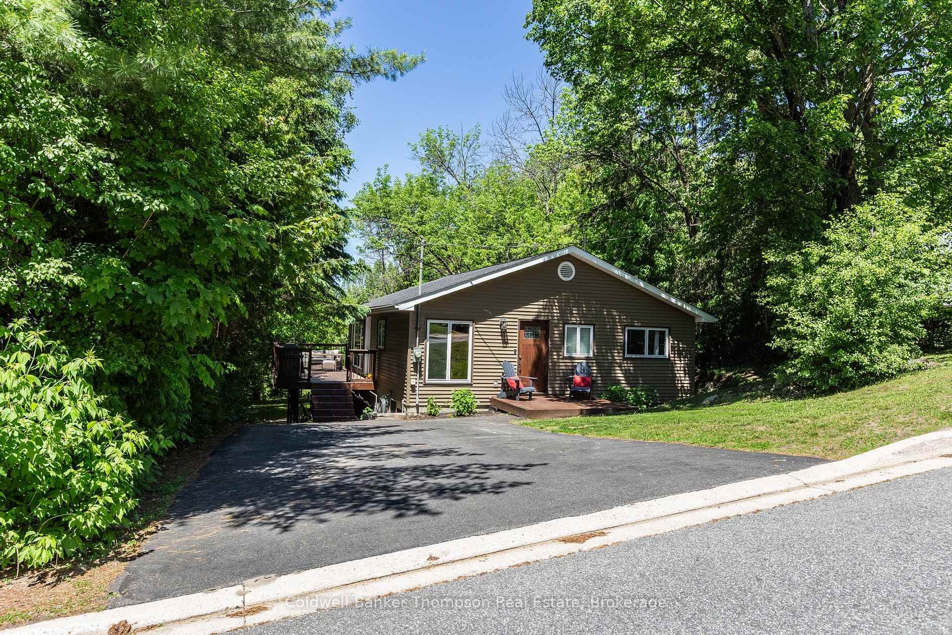 6 Johanna Street, Huntsville, ON P1H 1V5 - Photo 1