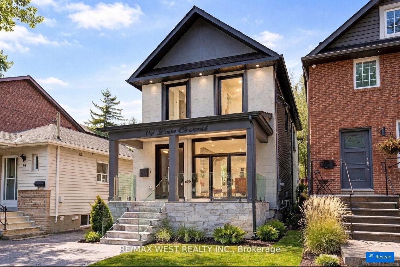 94 Lake Crescent, Liberty Village / Parkdale / South Parkdale, ON M8V 1W1 - Photo 1