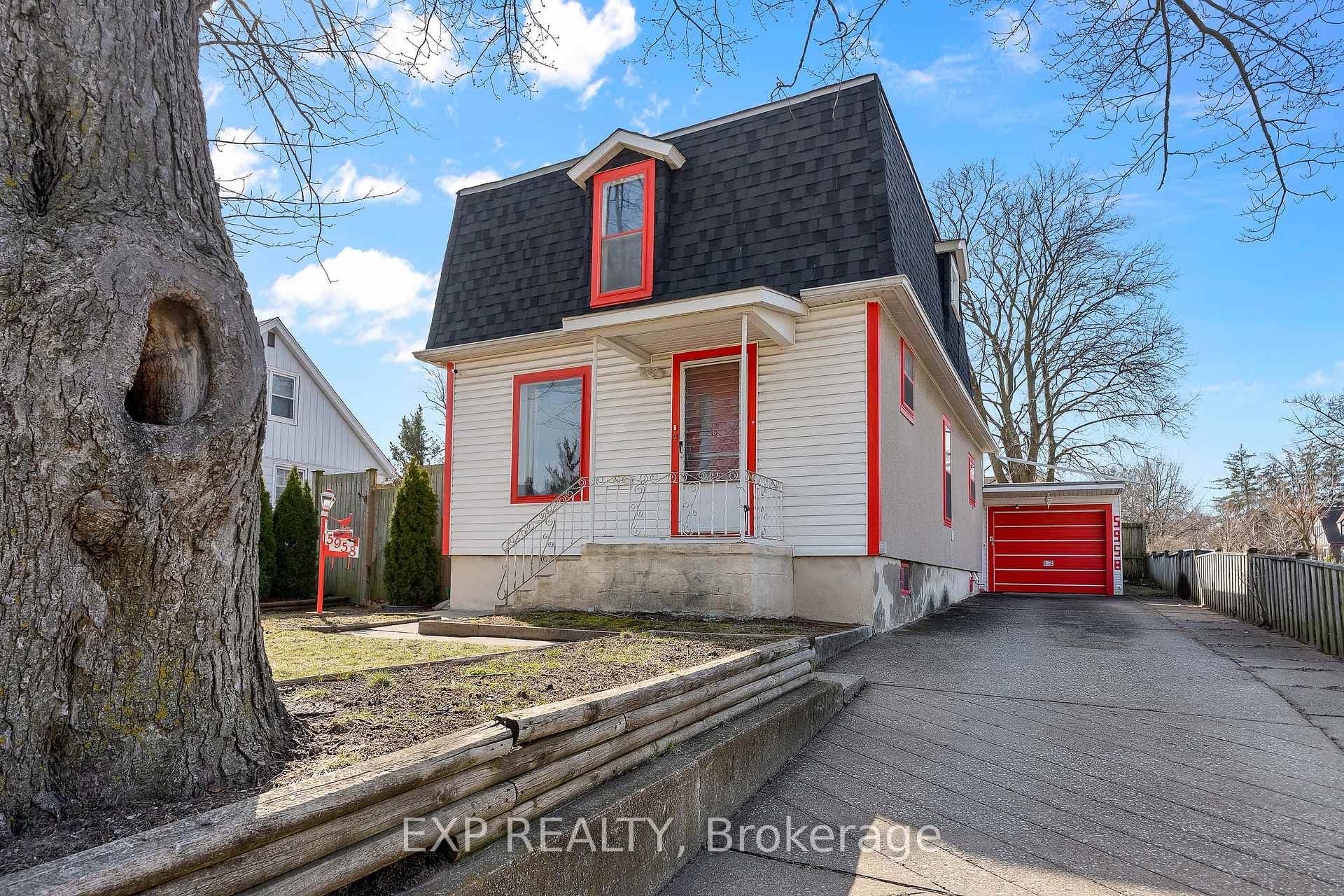 5958 Summer Street, Niagara Falls, ON L2G 1M3 - Photo 1