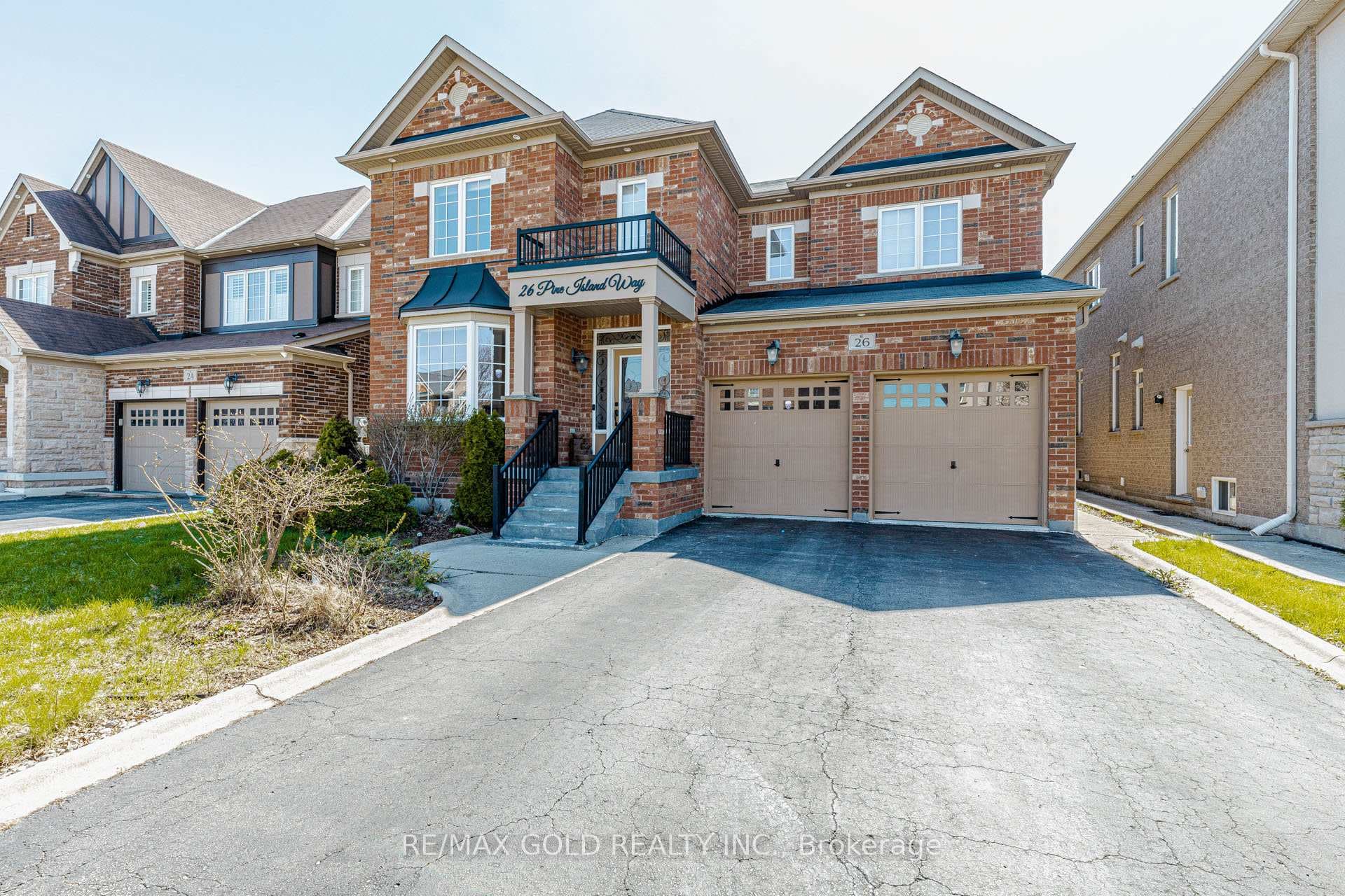26 Pine Island Way, Brampton, ON L6X 0Z6 - Photo 1