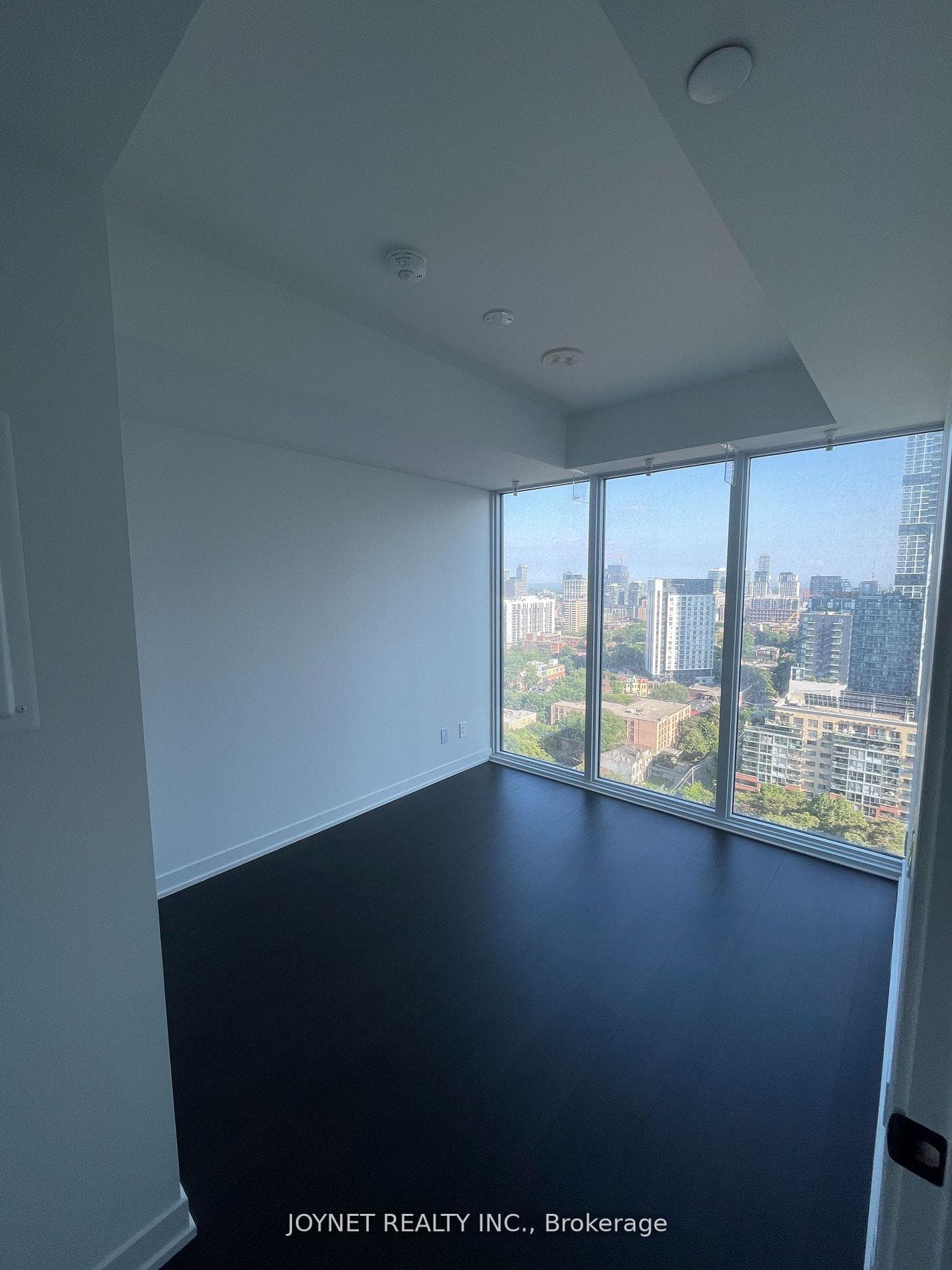 319 Jarvis Street Unit 2216, Regent Park / Cabbagetown / St. James Town, ON M5B 0C8 - Photo 1