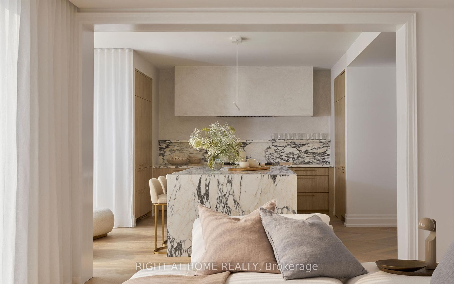 37 Rippleton Road, Don Mills / Parkwoods / Victoria Village, ON M3B 1H4 - Photo 1