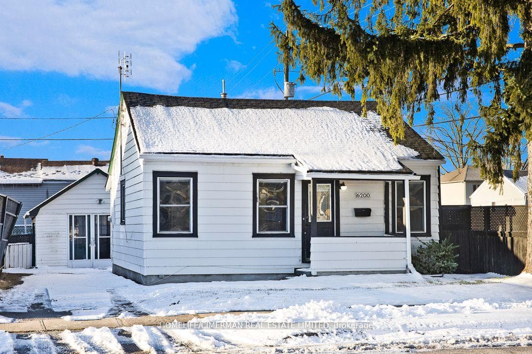 6200 Cadham Street, Niagara Falls