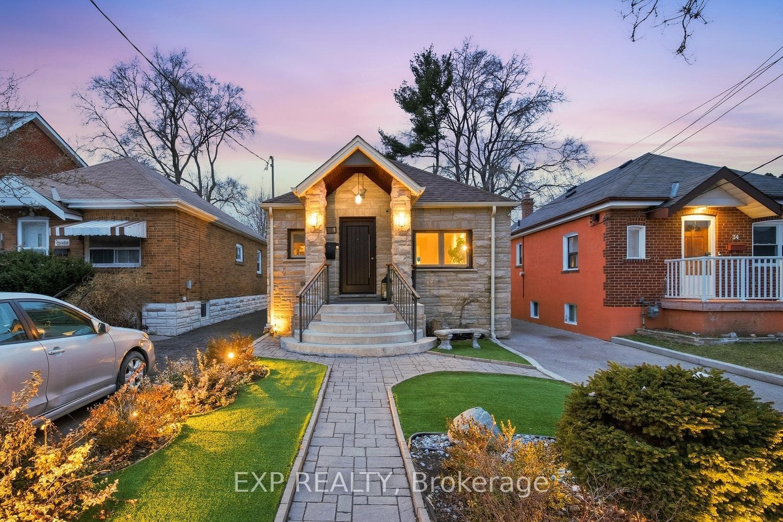 32 Victoria Boulevard, York / Weston, ON M6M 2C1 - Photo 1
