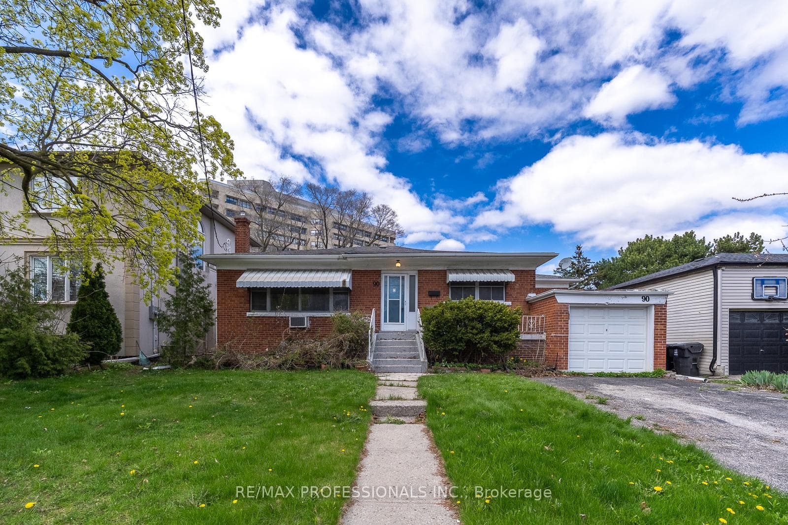 90 Baycrest Avenue, Lawrence Park / Bedford Park, ON M6A 1W3 - Photo 1