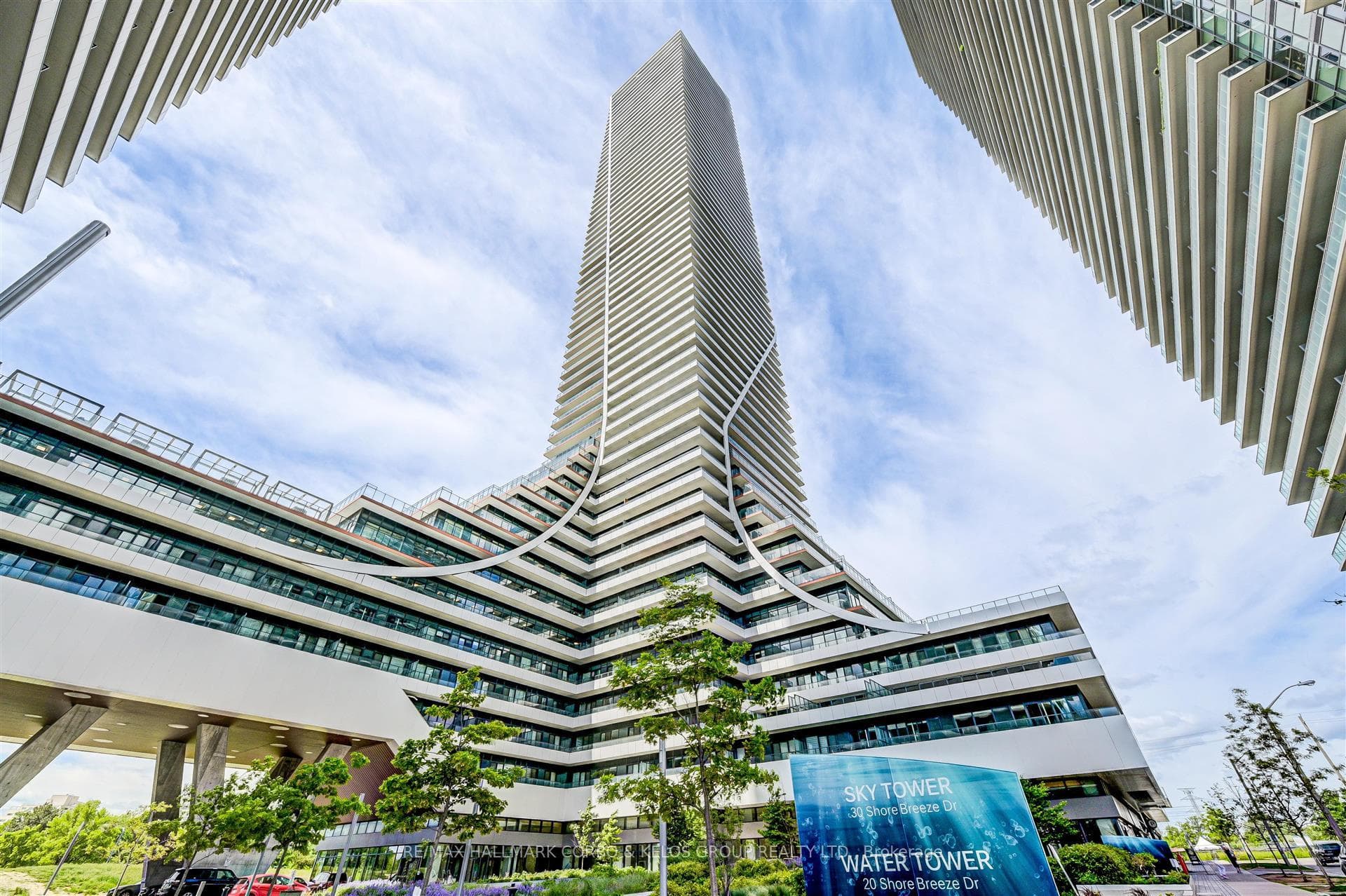 30 Shore Breeze Drive Unit 529, Liberty Village / Parkdale / South Parkdale, ON M8V 1A1 - Photo 1