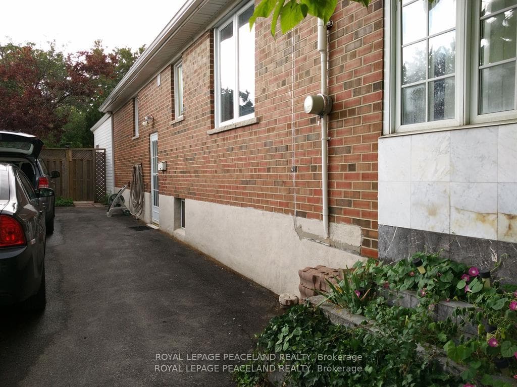 84 Araman Drive Unit Bsmt-1, Toronto E05