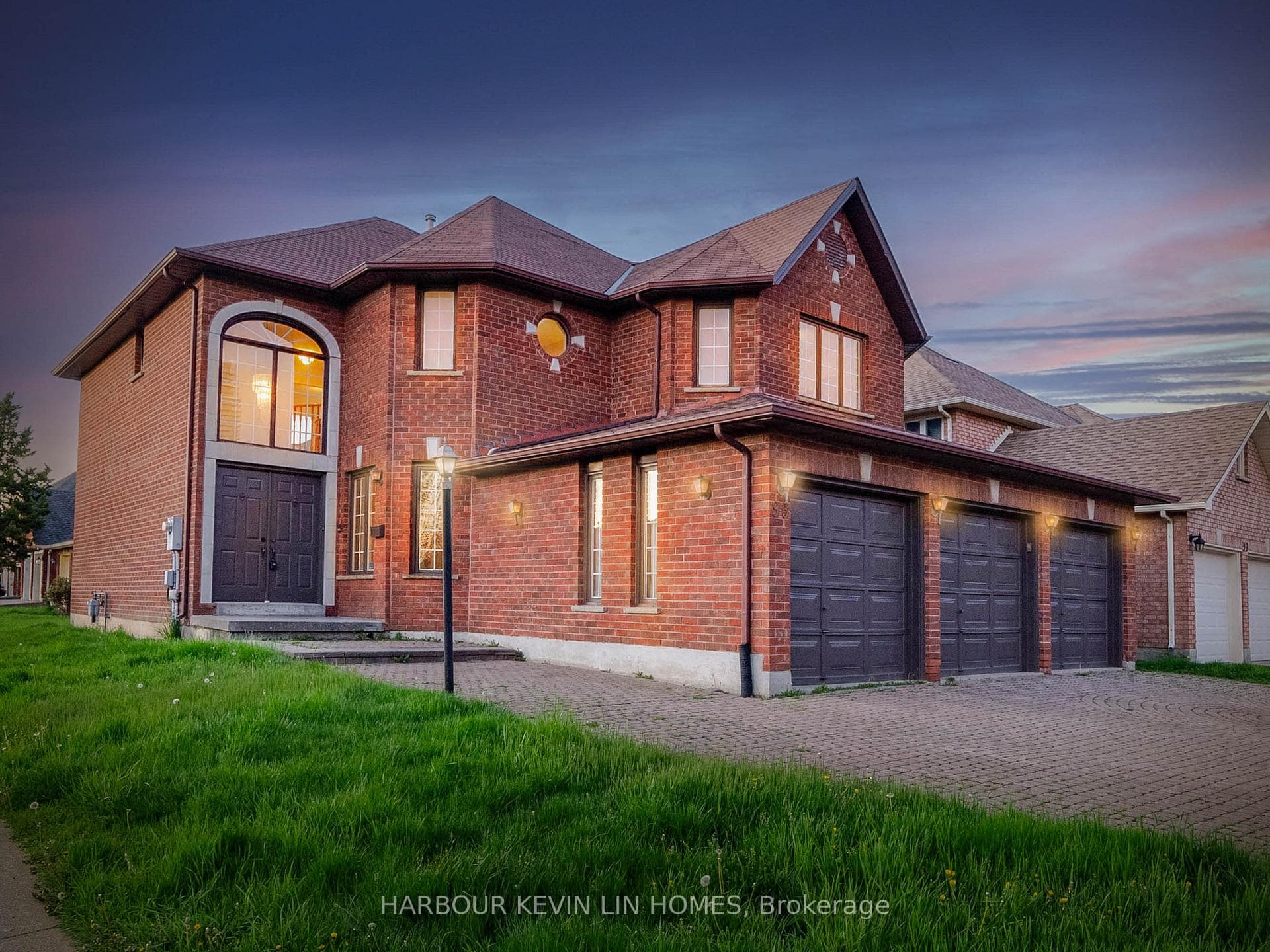 95 Castleridge Drive, Richmond Hill