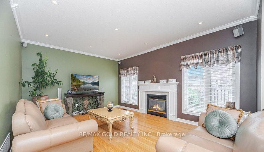 5 Summershade Street, Brampton, ON L6P 2B9 - Photo 1