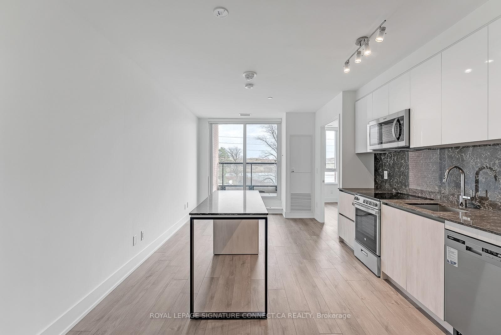 3100 Keele Street Unit 324, Toronto W05
