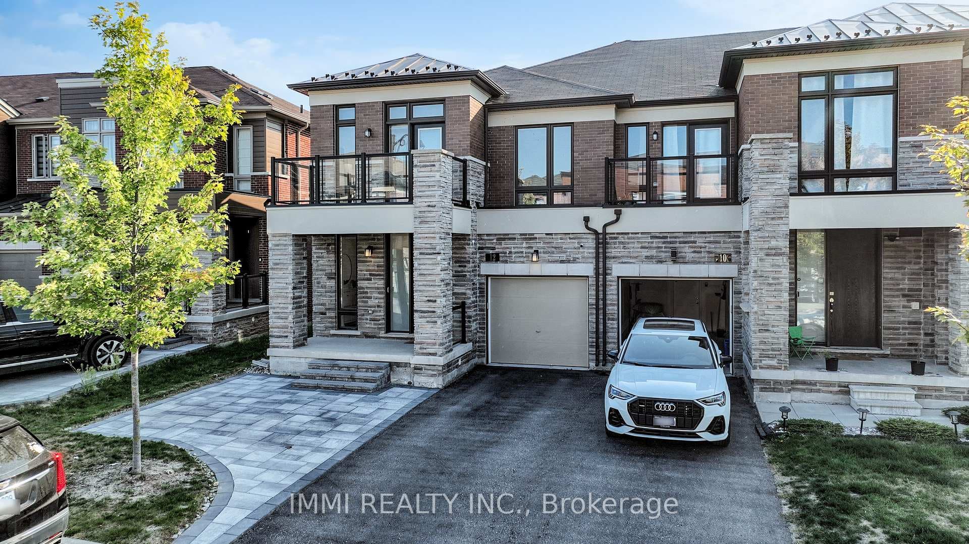 12 Badgerow Way, Aurora, ON L4G 0Z4 - Photo 1