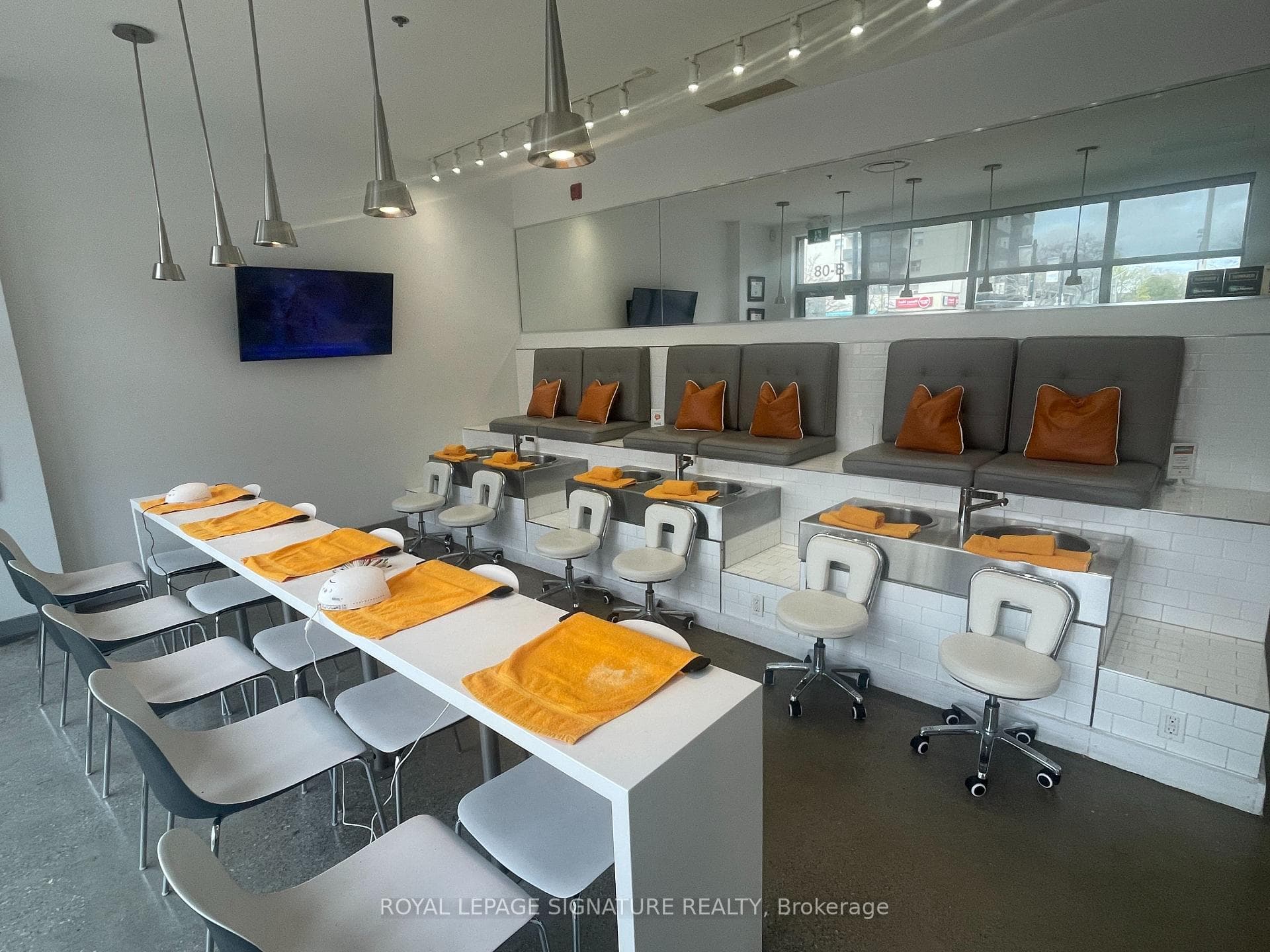80 Port Street Unit A/B, Mississauga, ON L5G 4V6 - Photo 1