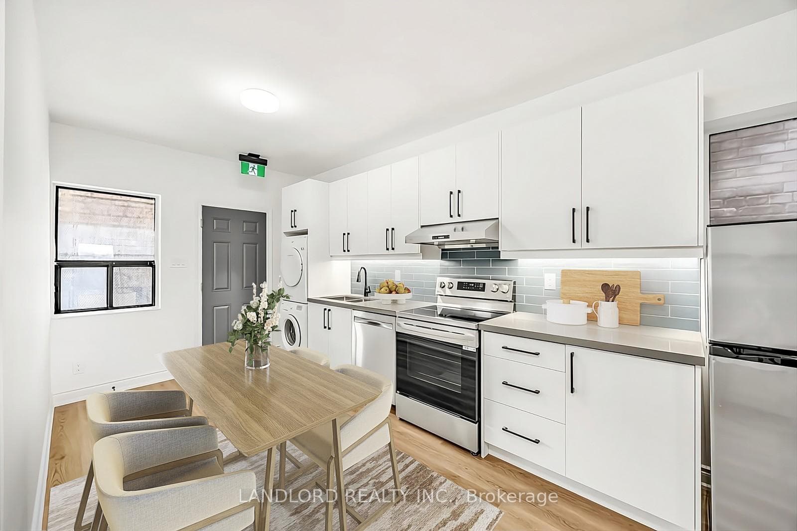 630 Vaughan Road Unit Upper, Forest Hill / Deer Park, ON M6E 2Y3 - Photo 1