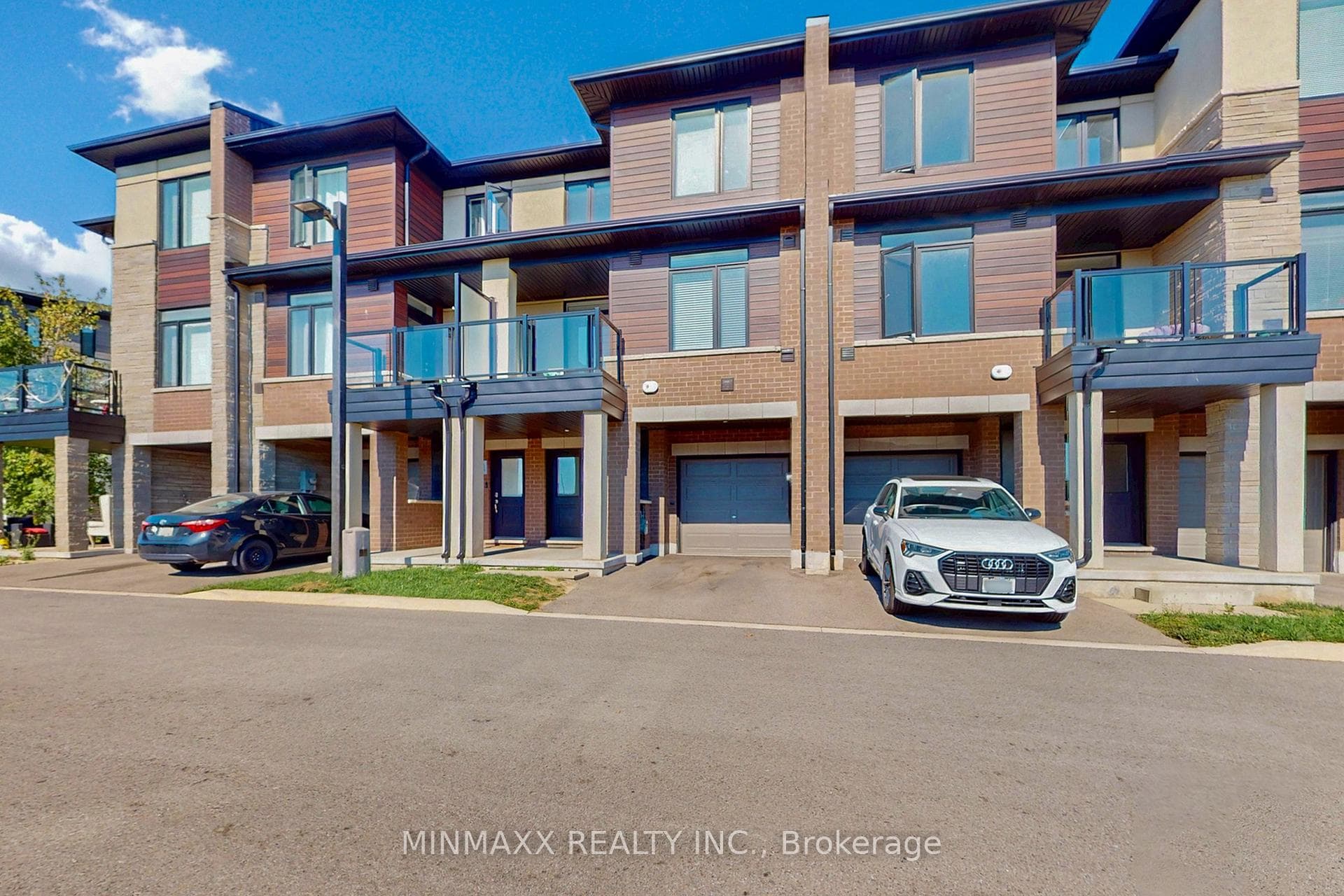 590 NORTH SERVICE Road Unit 59, Hamilton