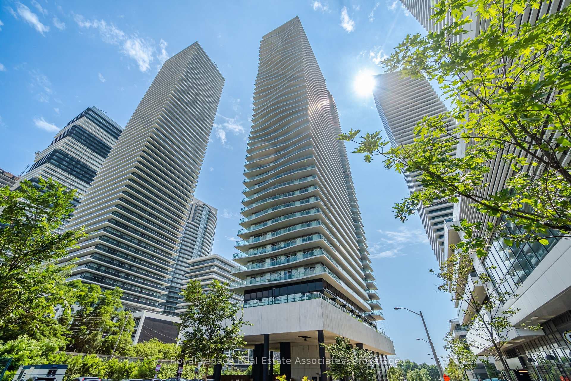 33 Shore Breeze Drive Unit 2301, Liberty Village / Parkdale / South Parkdale, ON M8V 0G1 - Photo 1