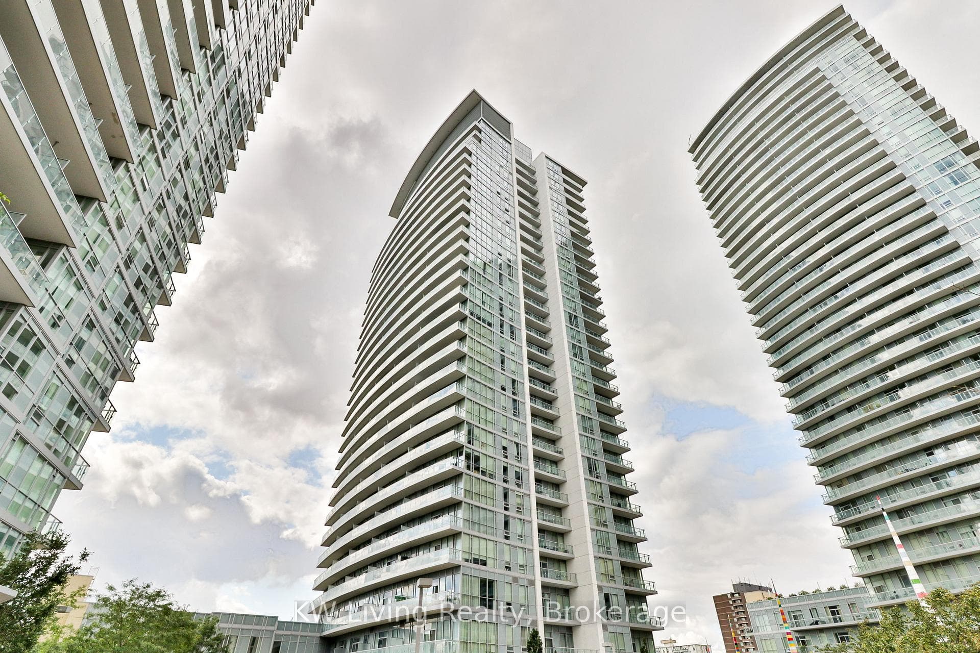 66 Forest Manor Road Unit 1607, Hillcrest Village / Bayview Village, ON M2J 0B7 - Photo 1