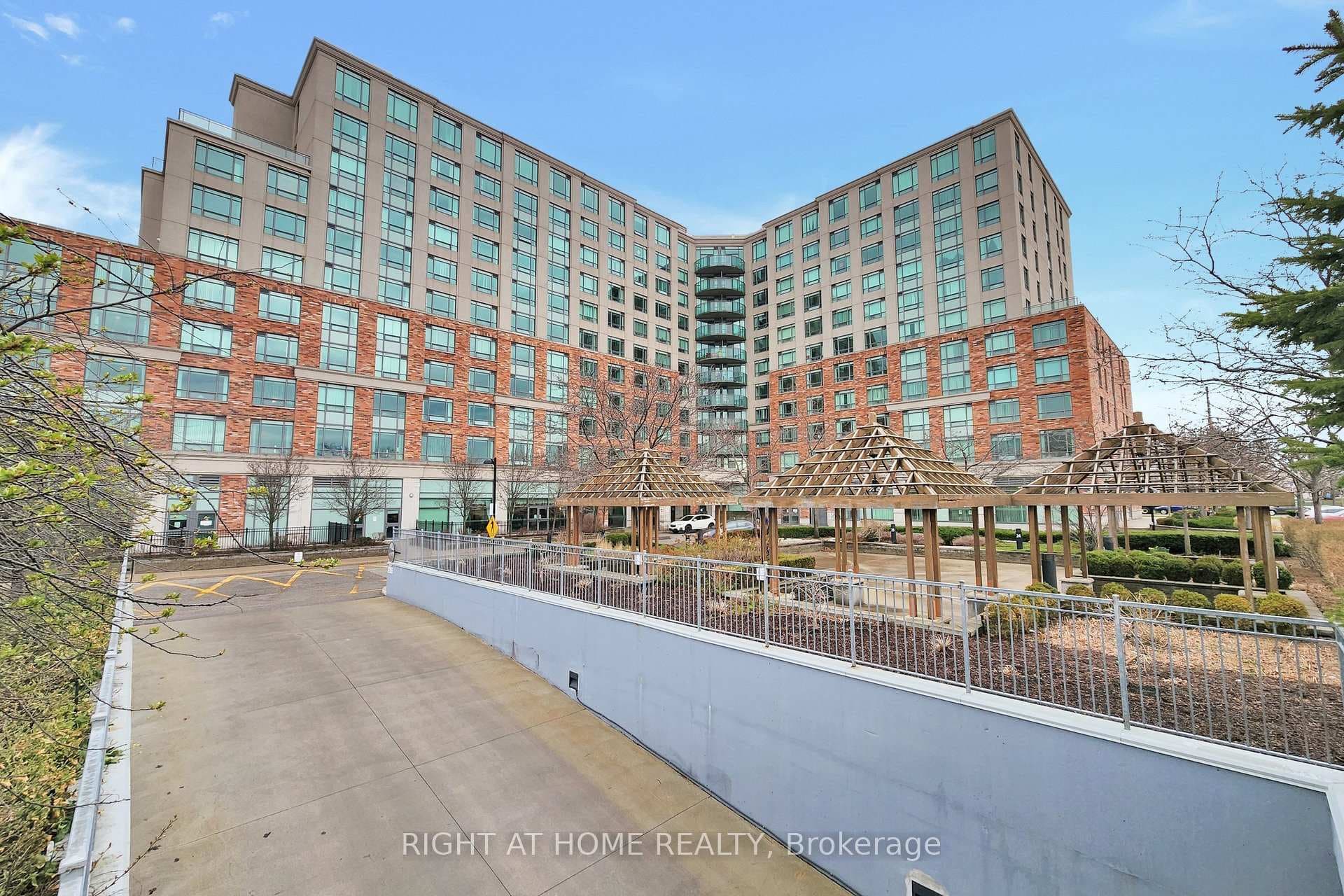 2020 Mcnicoll Avenue Unit 807, Agincourt / Milliken, ON M1V 0B5 - Photo 1