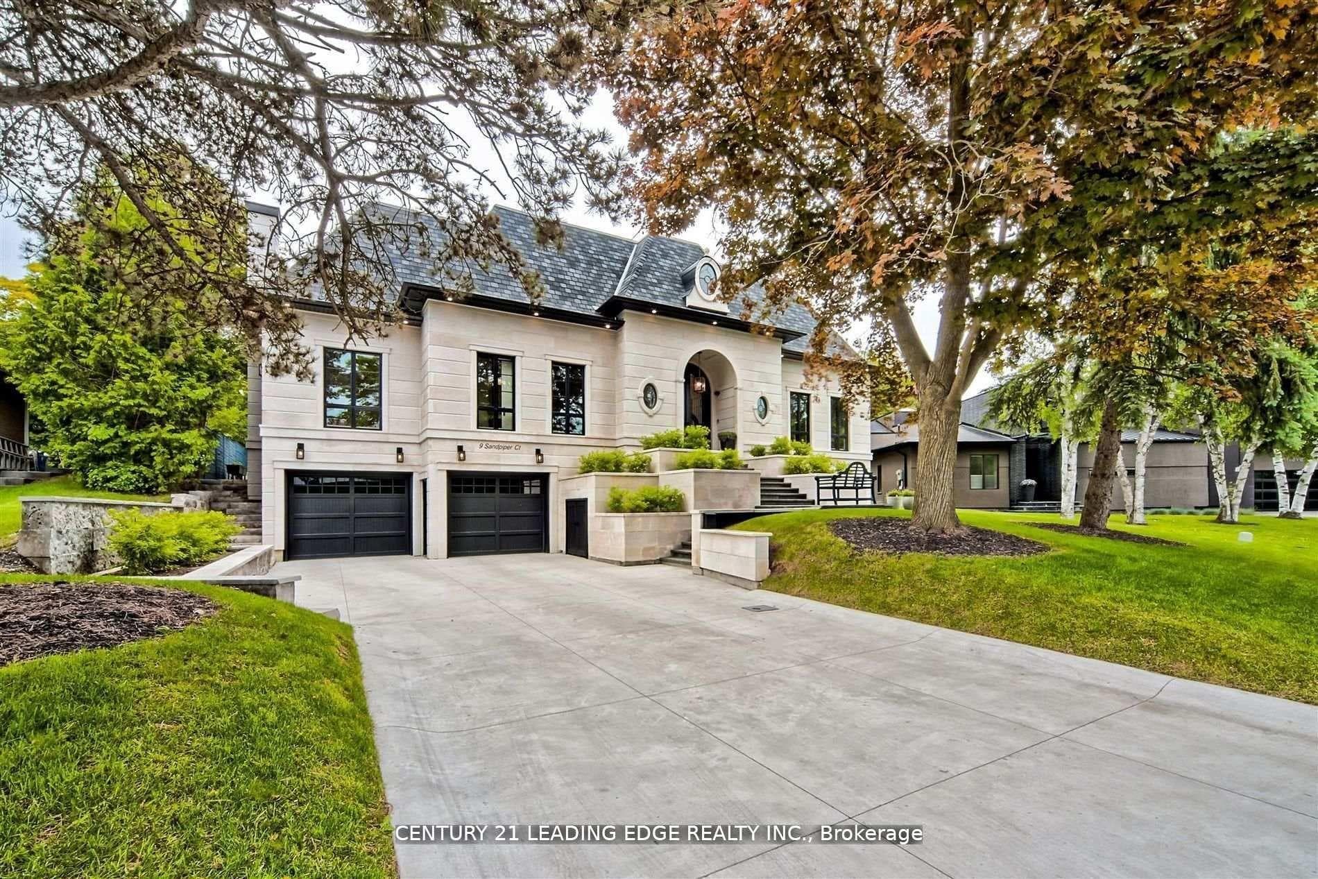 9 Sandpiper Court, Don Mills / Parkwoods / Victoria Village, ON M3A 3G7 - Photo 1