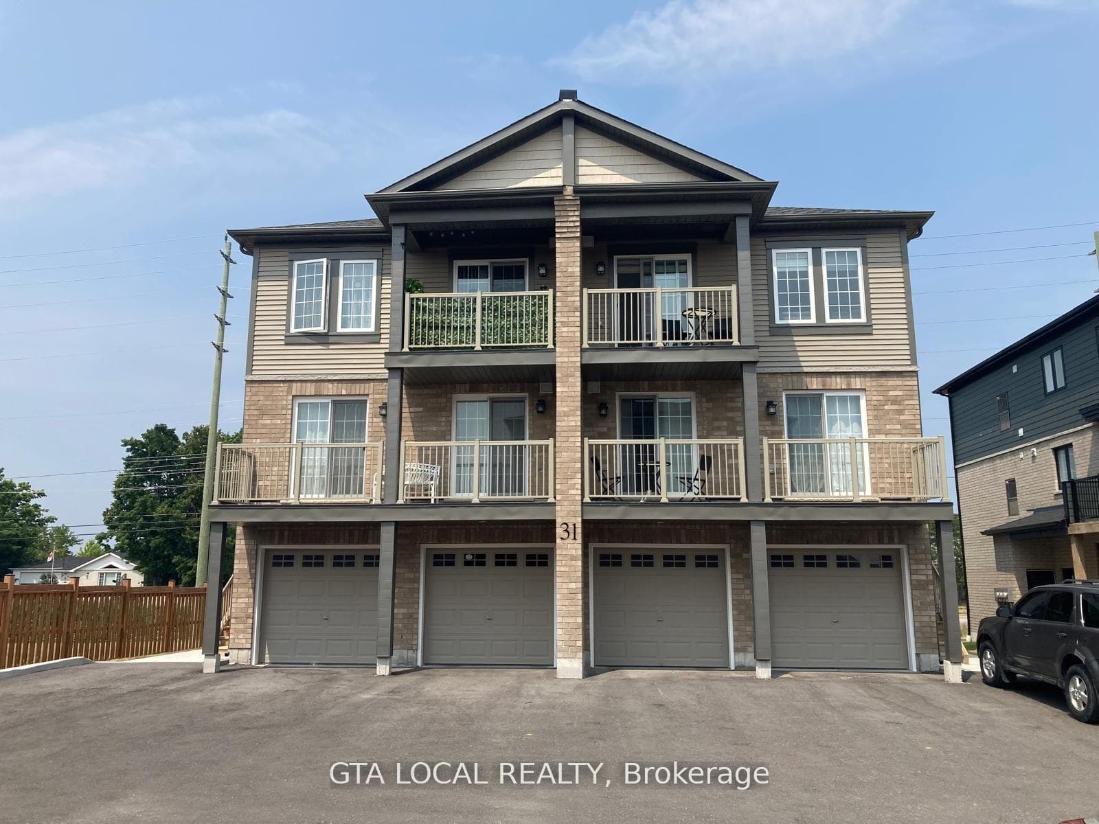 31 Pumpkin Corner Crescent Unit 1, Barrie, ON L9J 0T5 - Photo 1