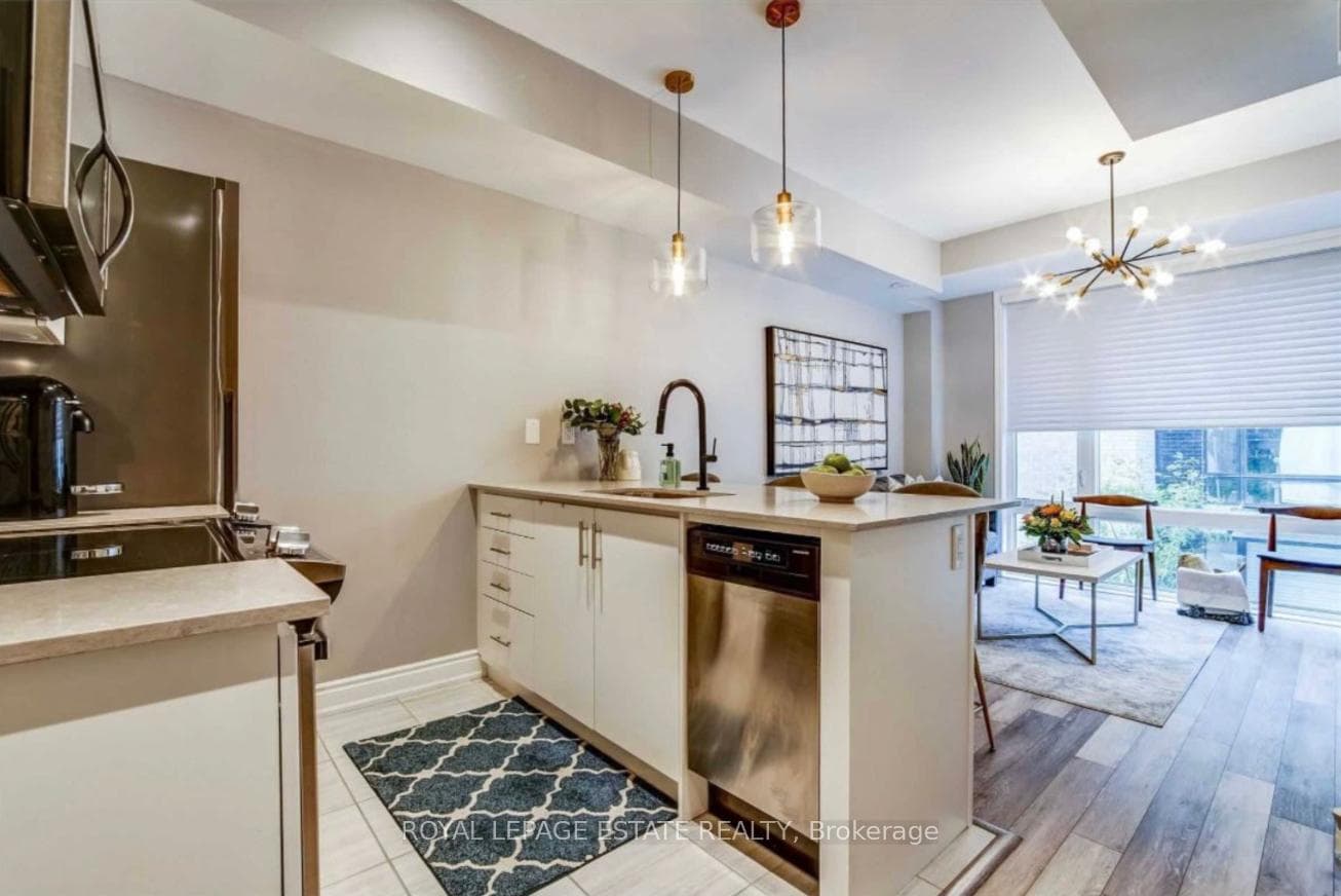 28 Fieldway Road Unit 66, Etobicoke (Islington / Rexdale), ON M8Z 0E3 - Photo 1