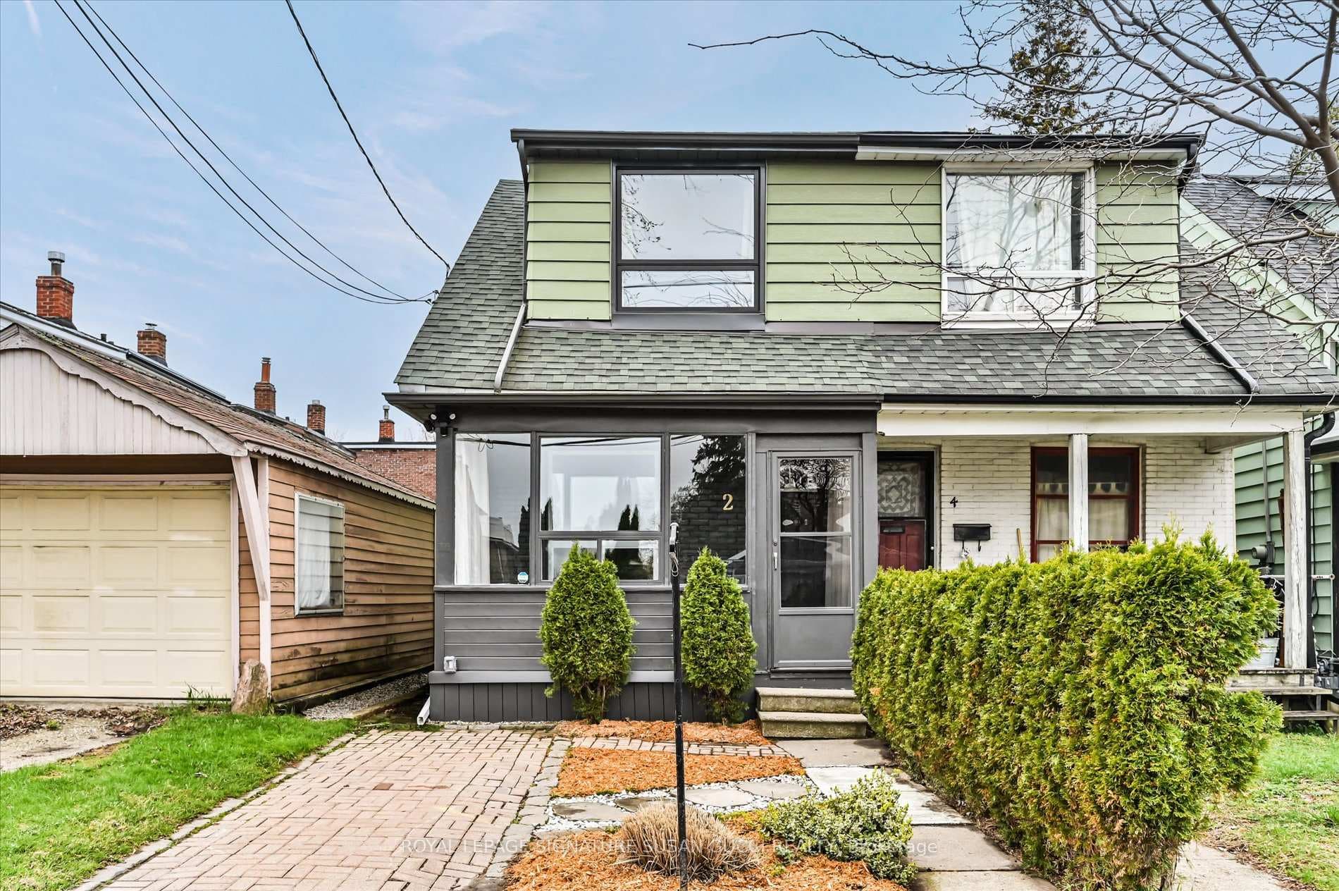 2 Newman Avenue, Toronto E03