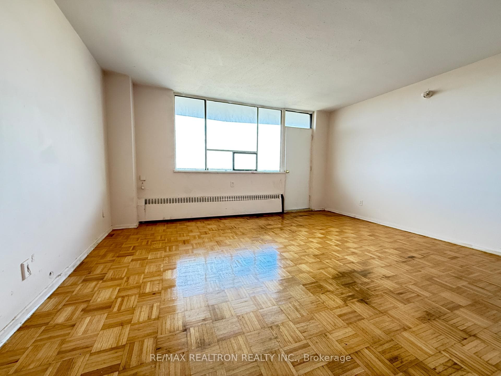 500 Dawes Road Unit 1203, Danforth / East York, ON M4B 2G1 - Photo 1