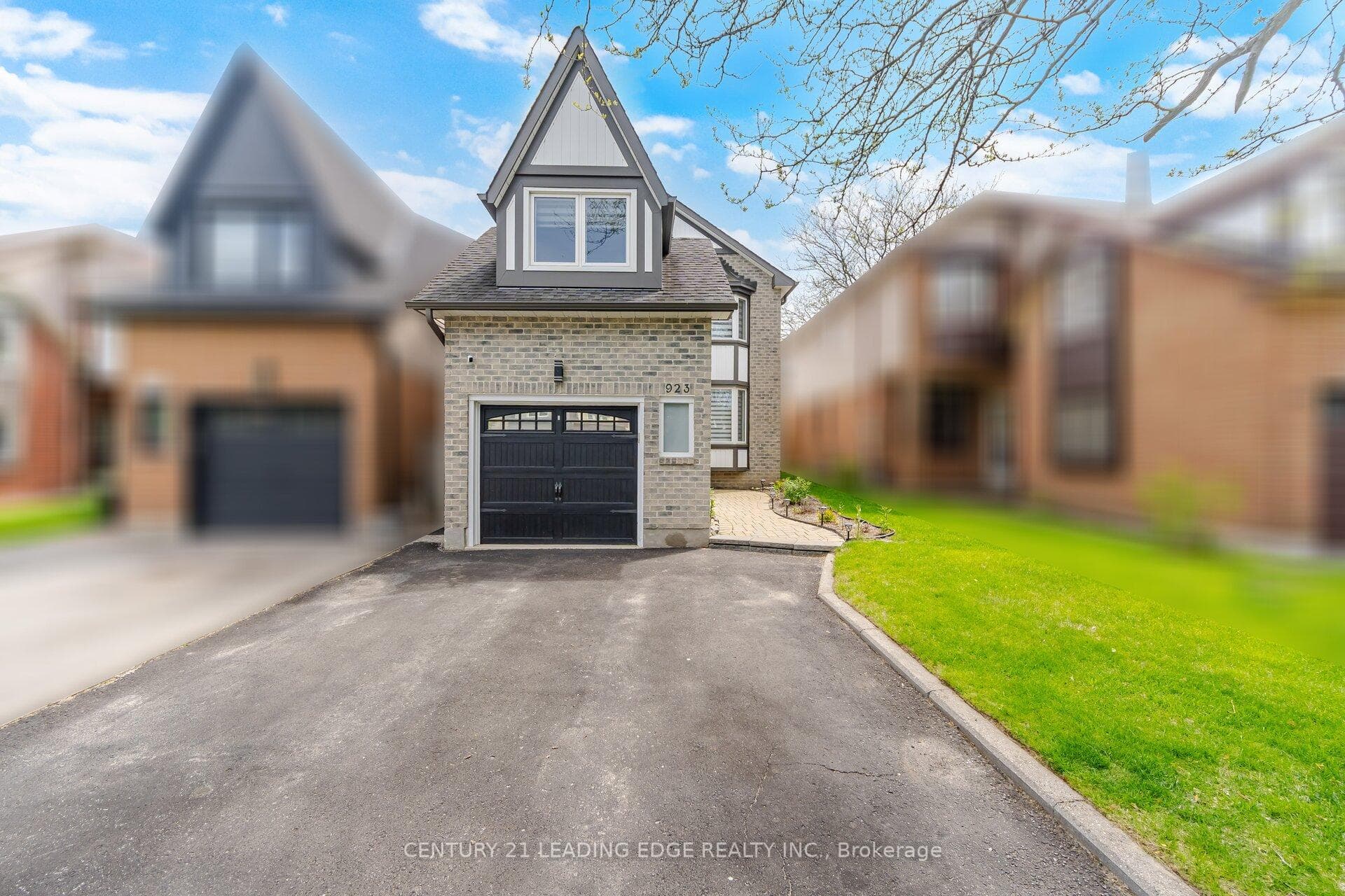 923 Redbird Crescent, Pickering, ON L1V 5K8 - Photo 1