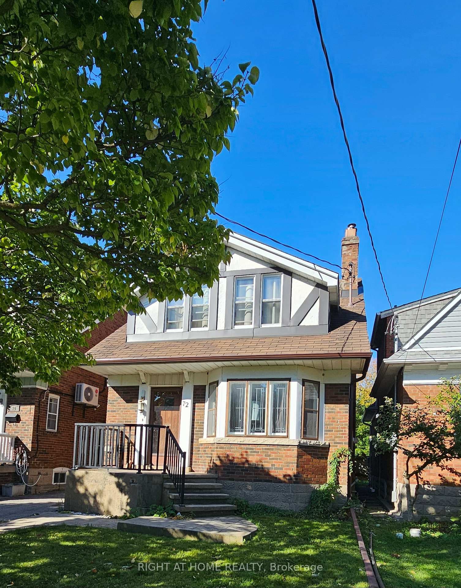 72 Eleventh Street Unit Main Floor, Liberty Village / Parkdale / South Parkdale, ON M8V 3G5 - Photo 1