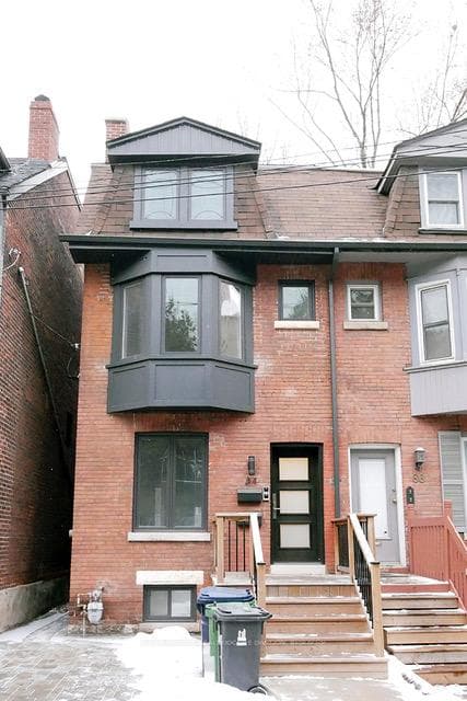 Duplex south facing. 2nd & 3rd. fl. front parking