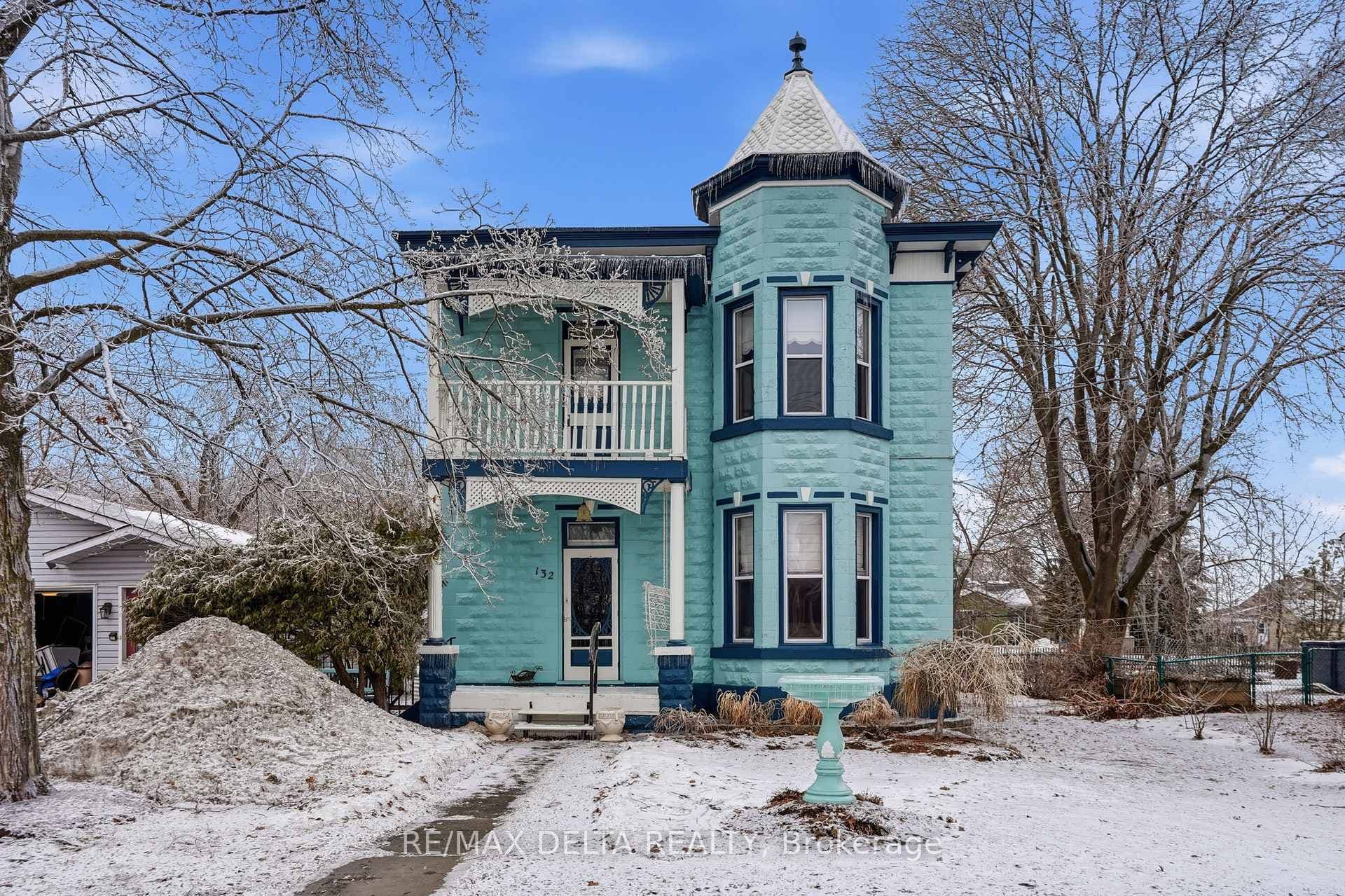 A classy Victorian lady!