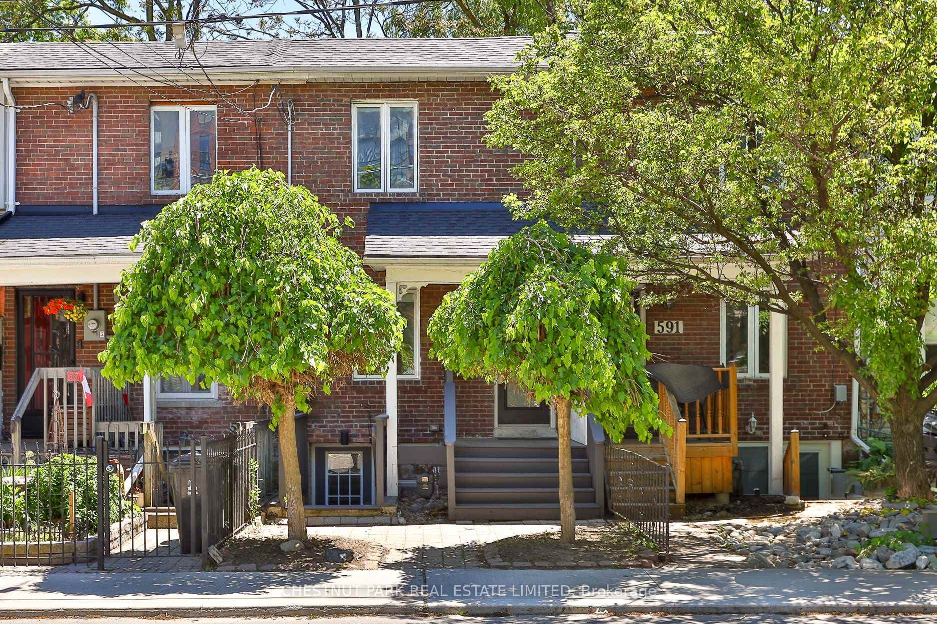 589 Wellington Street, Downtown Toronto / Waterfront, ON M5V 1G3 - Photo 1