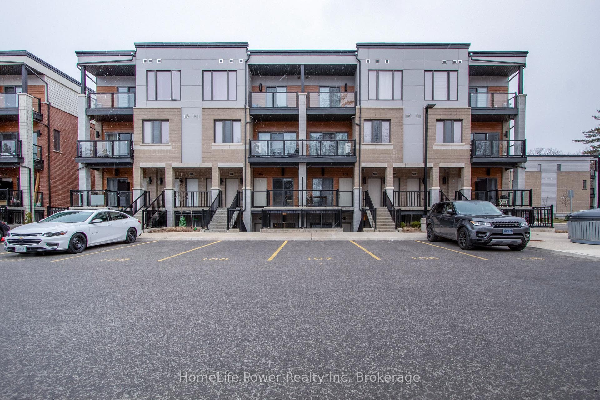 25 ISHERWOOD Avenue Unit G-105, Cambridge, ON N1R 0E2 - Photo 1
