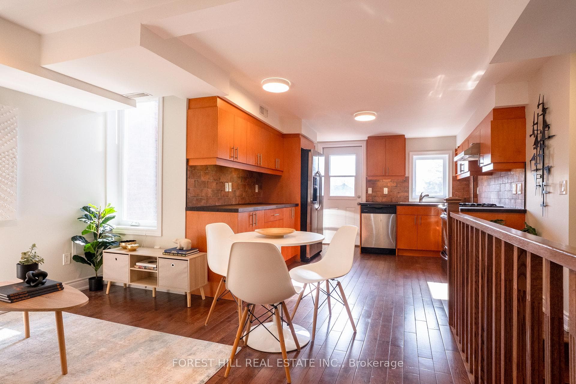 32 Castleton Avenue, Keelesdale / Eglinton West, ON M6N 3Z5 - Photo 1