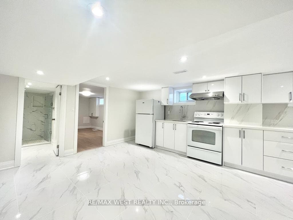 4 Sutherland Avenue Unit BSMT, Danforth / East York, ON M4C 1R8 - Photo 1