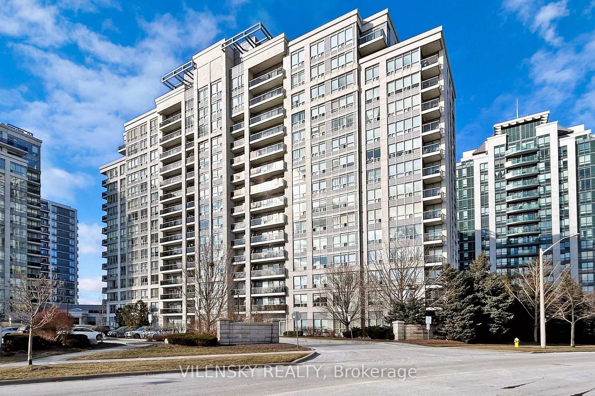 50 Disera Drive Unit 309, Vaughan, ON L4J 9E9 - Photo 1