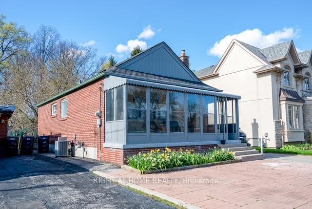 148 Glen Albert Drive, Danforth / East York, ON M4B 1J3 - Photo 1