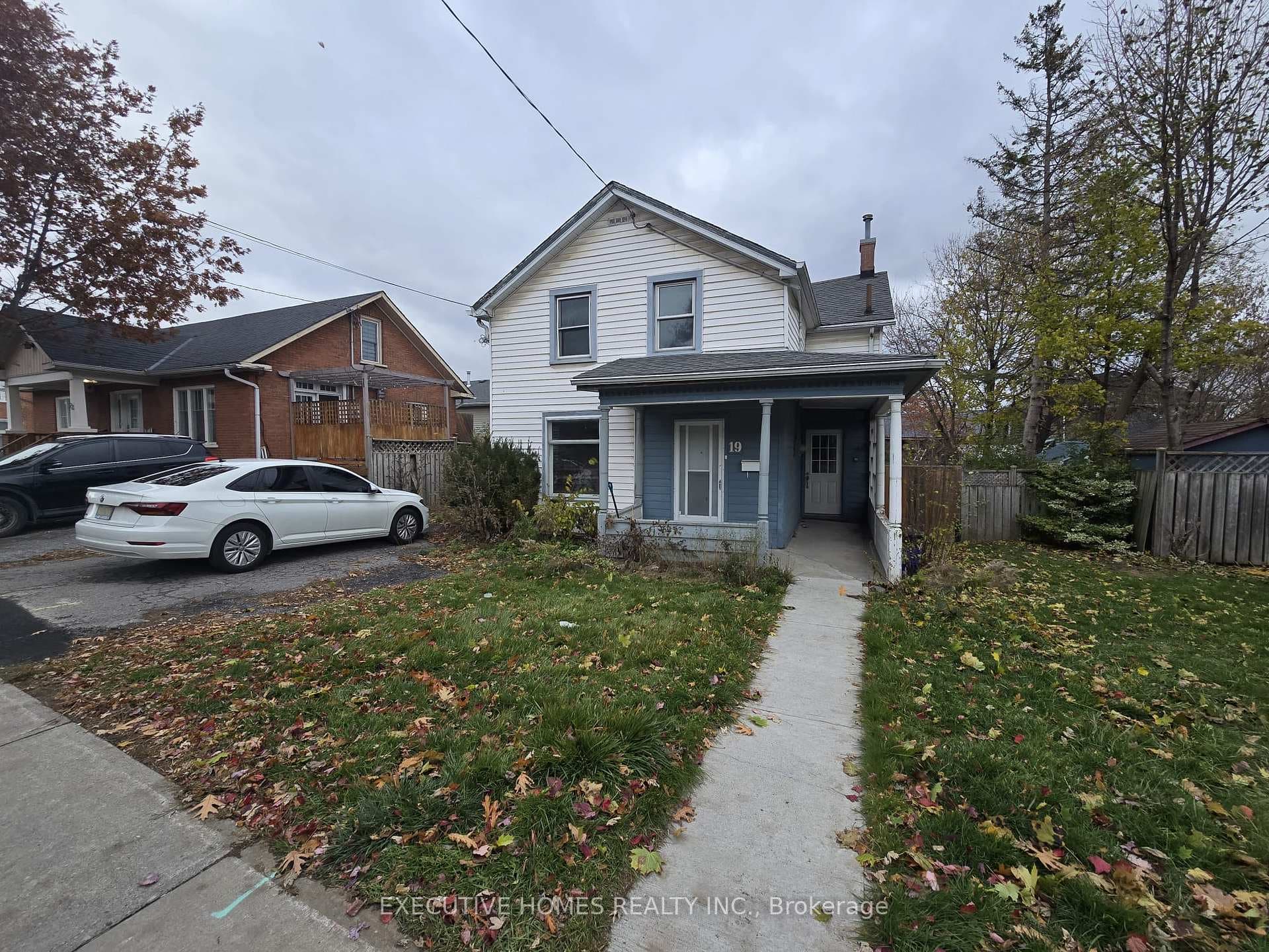 19 Cedar Street, Belleville, ON K8P 3L8 - Photo 1