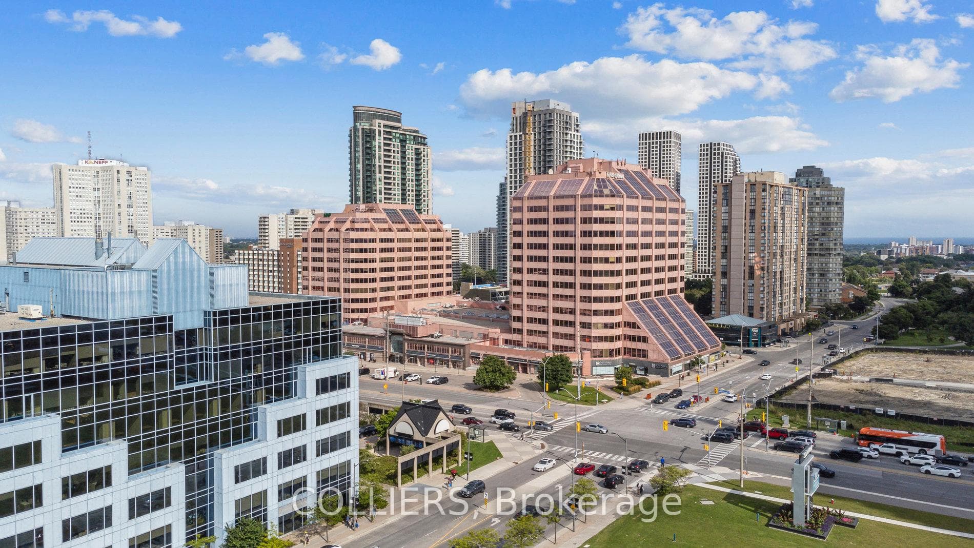 90 Burnhamthorpe Road Unit 1102, Mississauga, ON L5B 3C3 - Photo 1