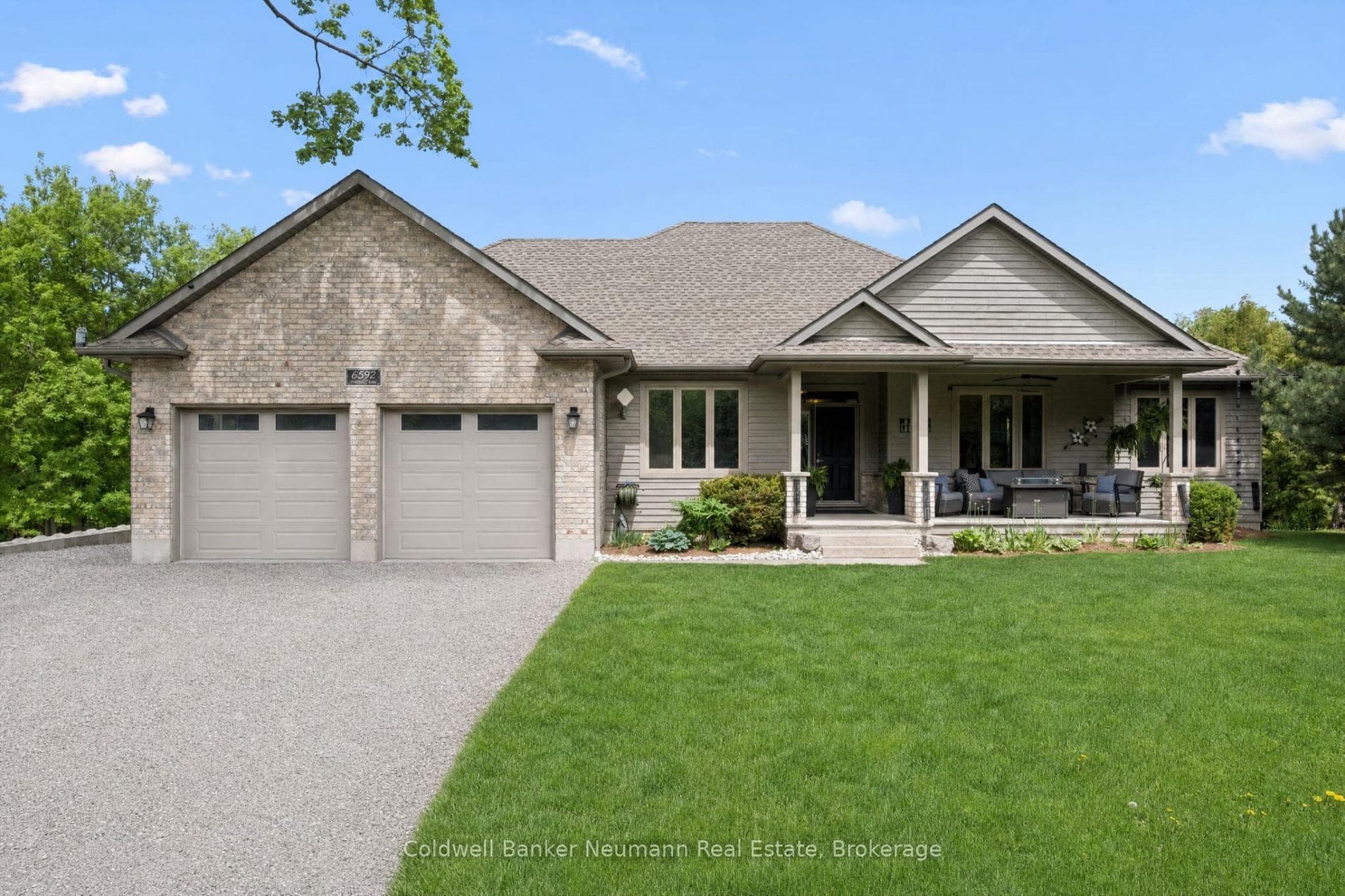 6592 Forestell Road, Puslinch