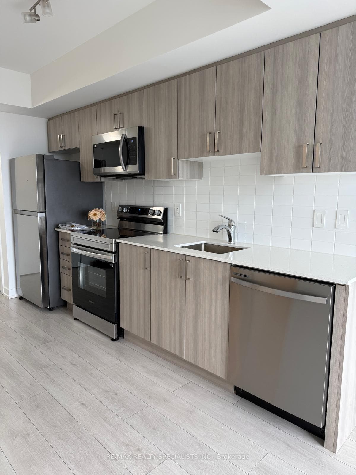 556 Marlee Avenue Unit 814, York / Weston, ON M6B 0B1 - Photo 1