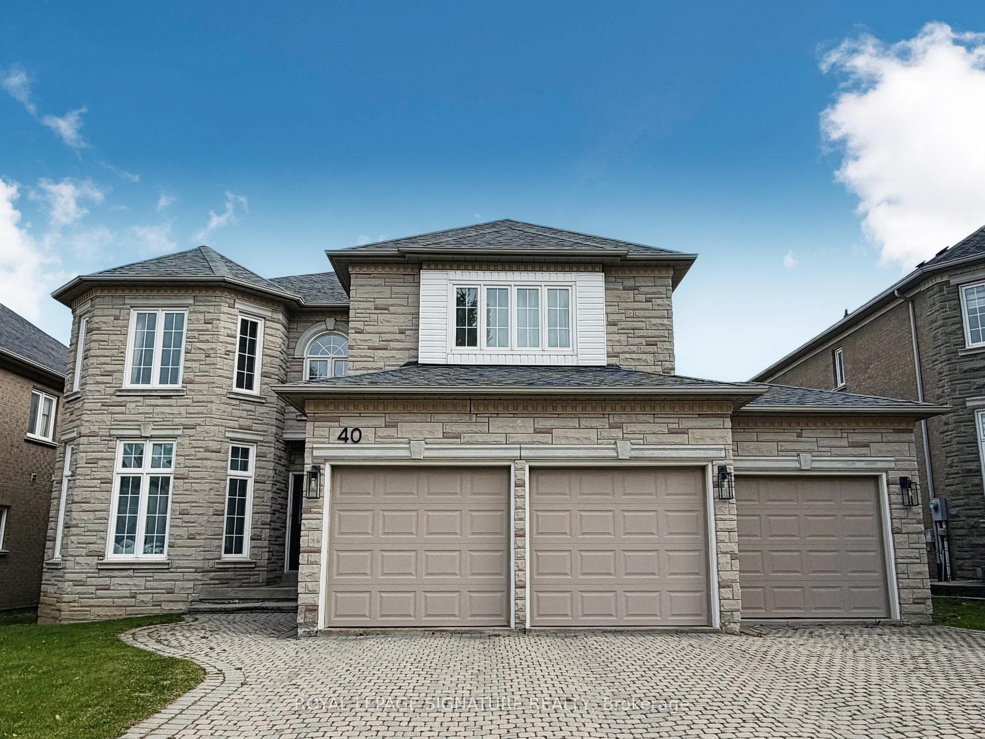 40 Graydon Crescent, Richmond Hill, ON L4B 3V9 - Photo 1