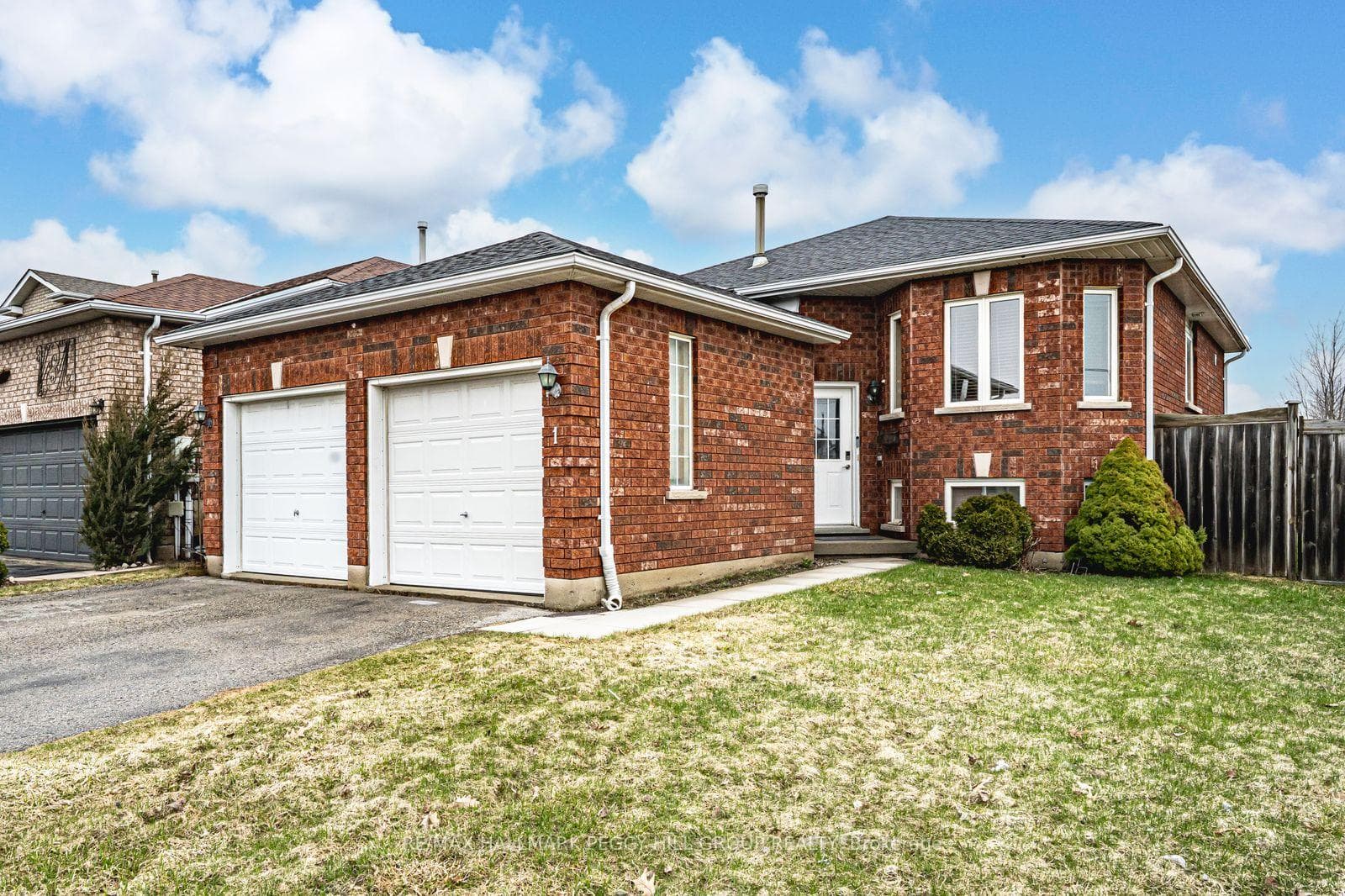 1 Michael Crescent, Barrie