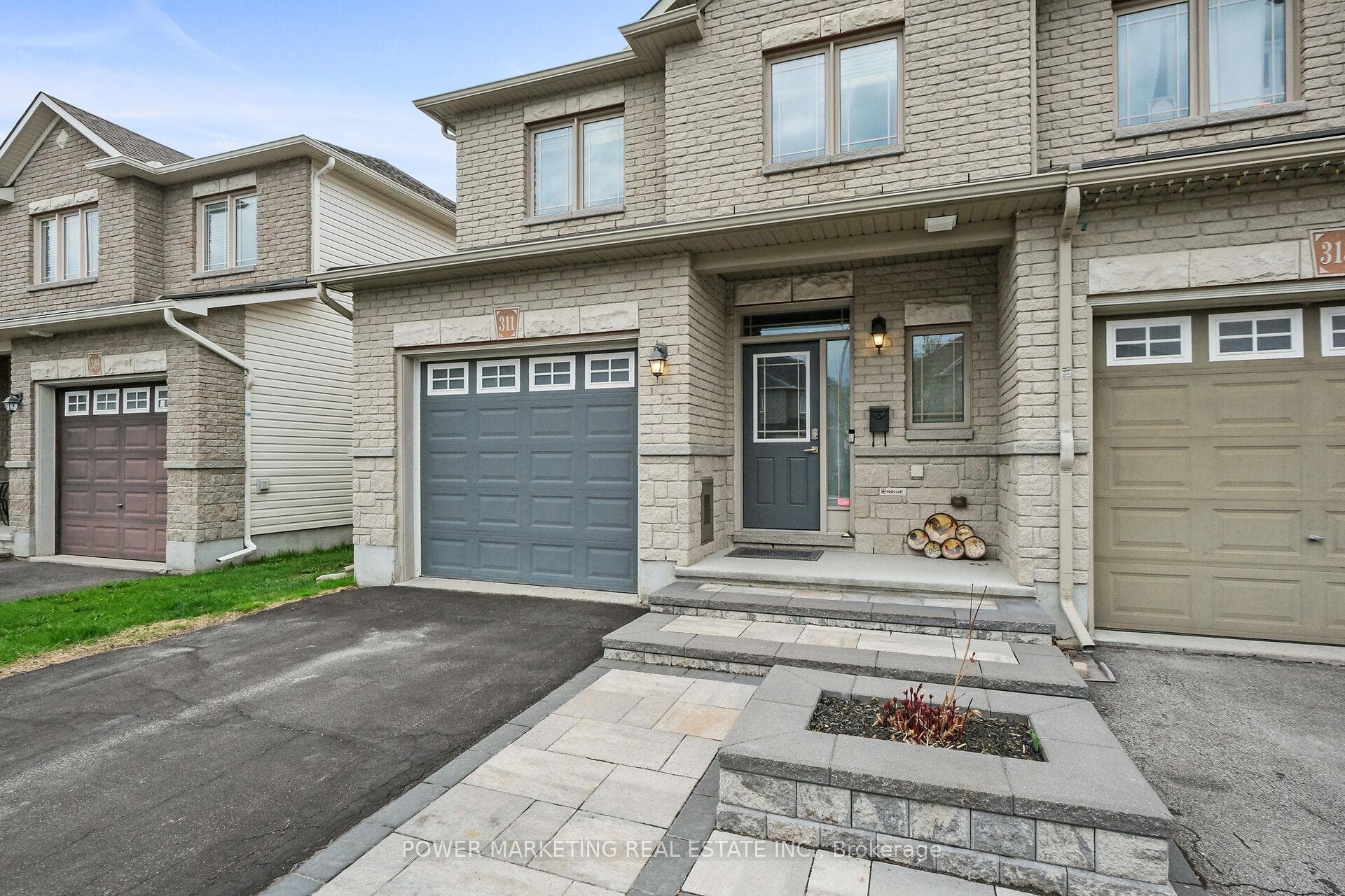 311 Travis Street, Orleans - Convent Glen and Area