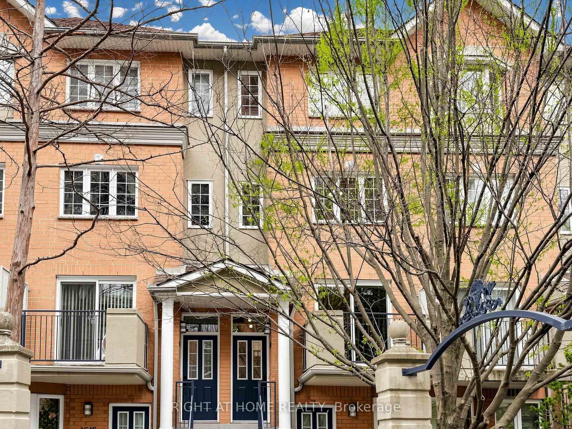 28 Sommerset Way Unit 1520, Willowdale / Newtonbrook, ON M2N 6W7 - Photo 1