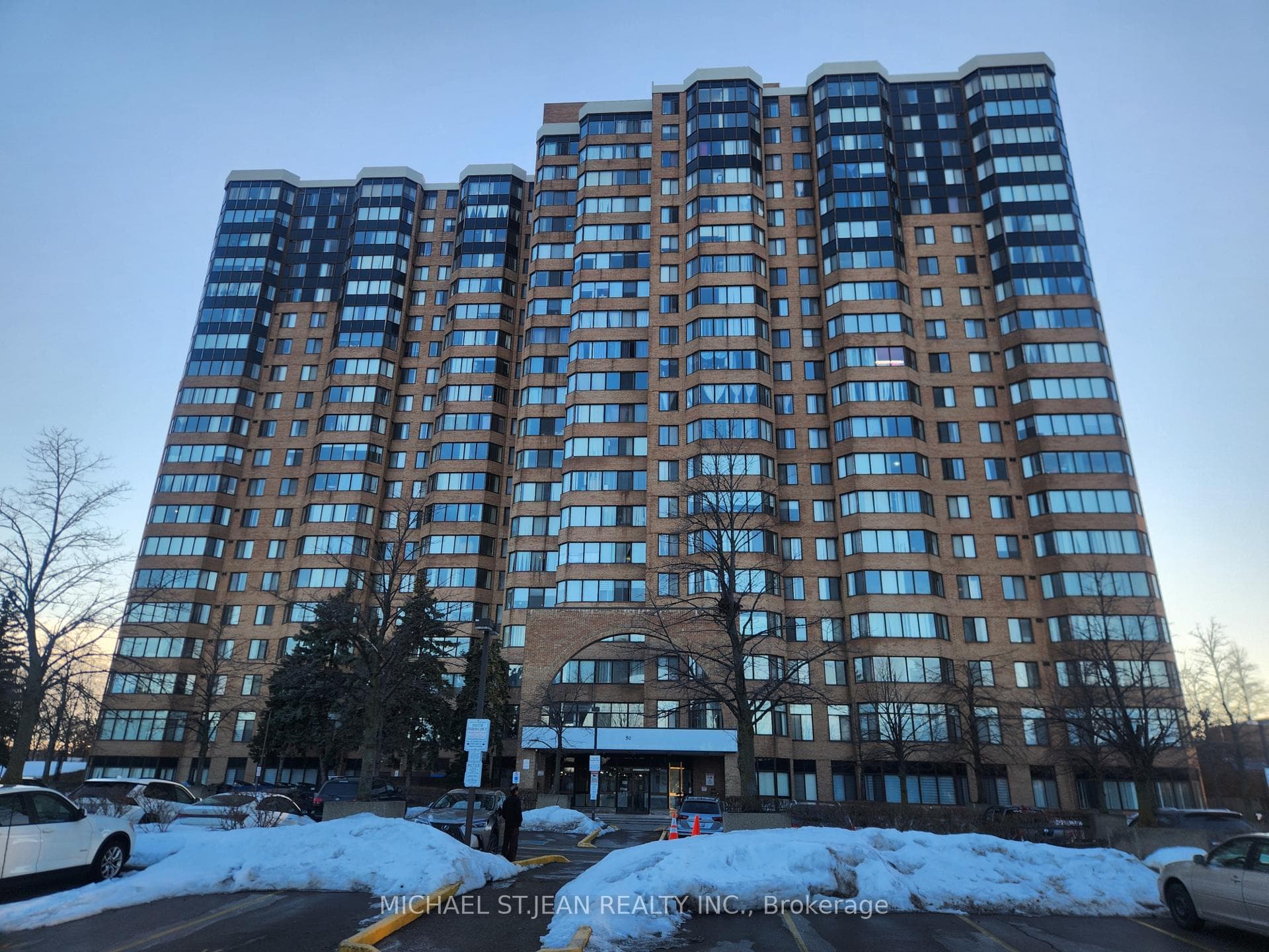 80 Alton Towers Circle Unit 809, Agincourt / Milliken, ON M1V 5E8 - Photo 1