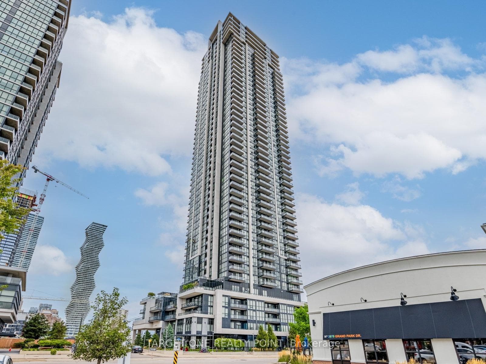 3975 Grand Park Drive Unit 802, Mississauga