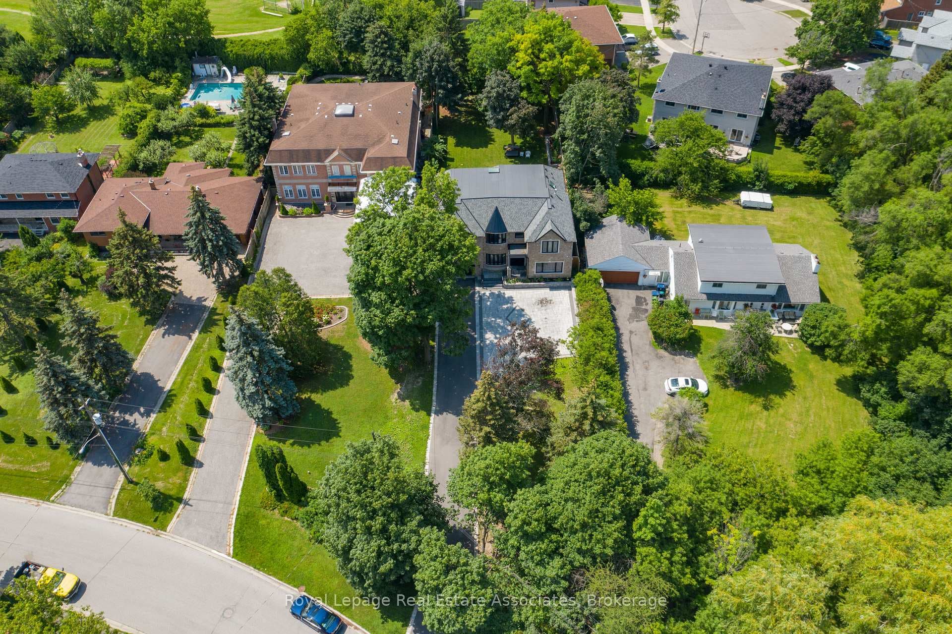 96 Elmcrest Road, Etobicoke (Islington / Rexdale), ON M9C 3R9 - Photo 1