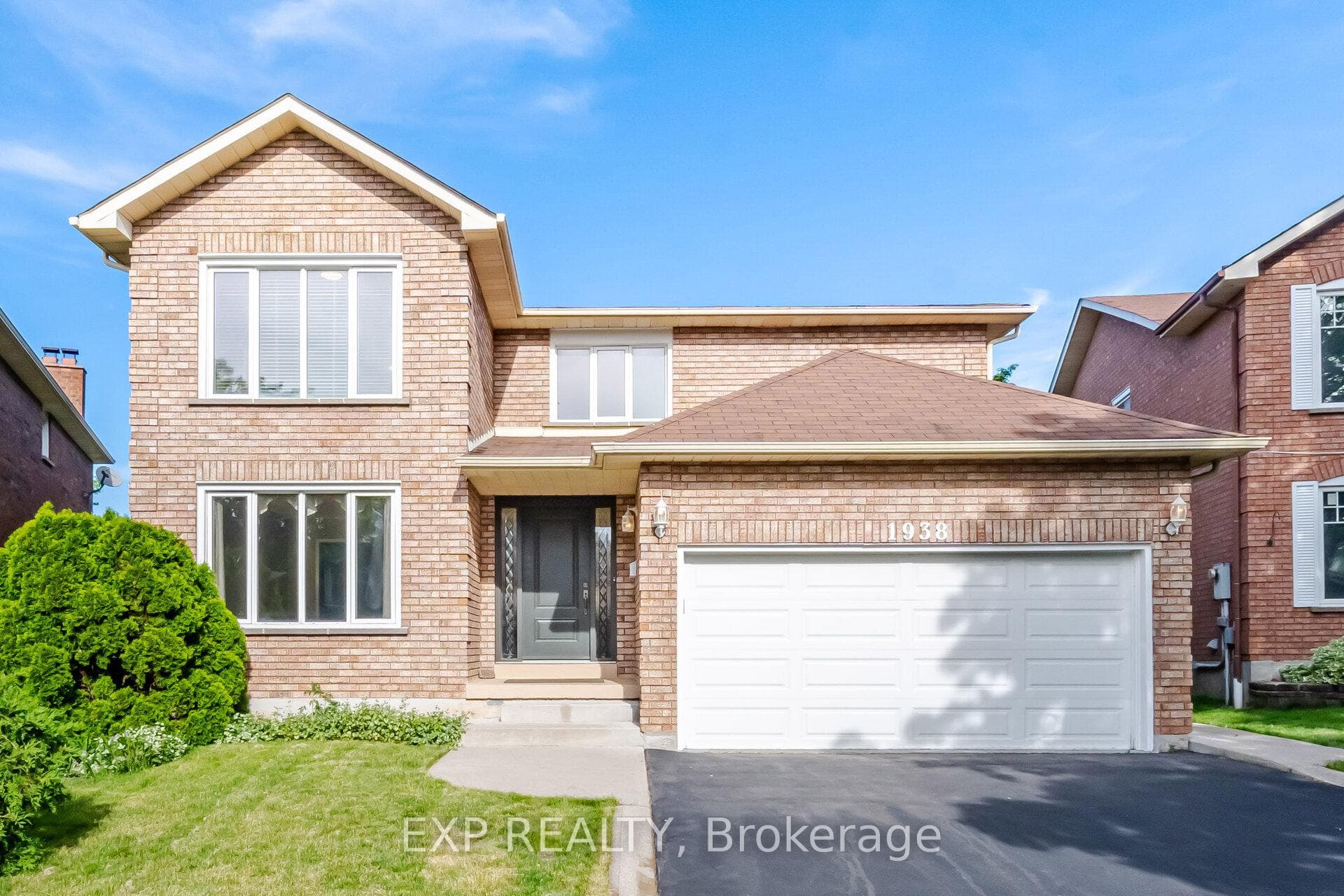 1938 Kempton Park Drive, Mississauga, ON L5M 2Z6 - Photo 1