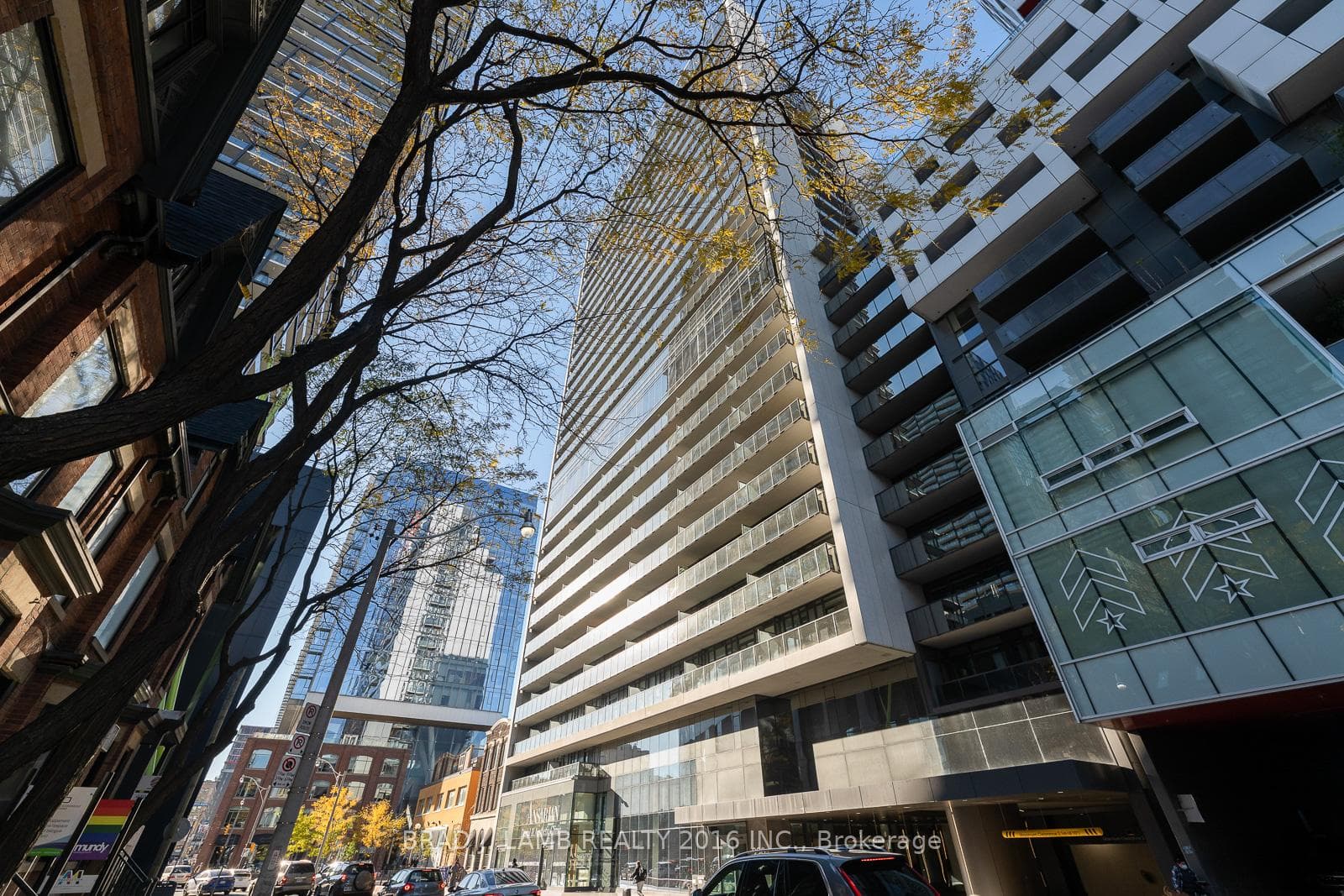 330 Richmond Street Unit 802, Toronto C01